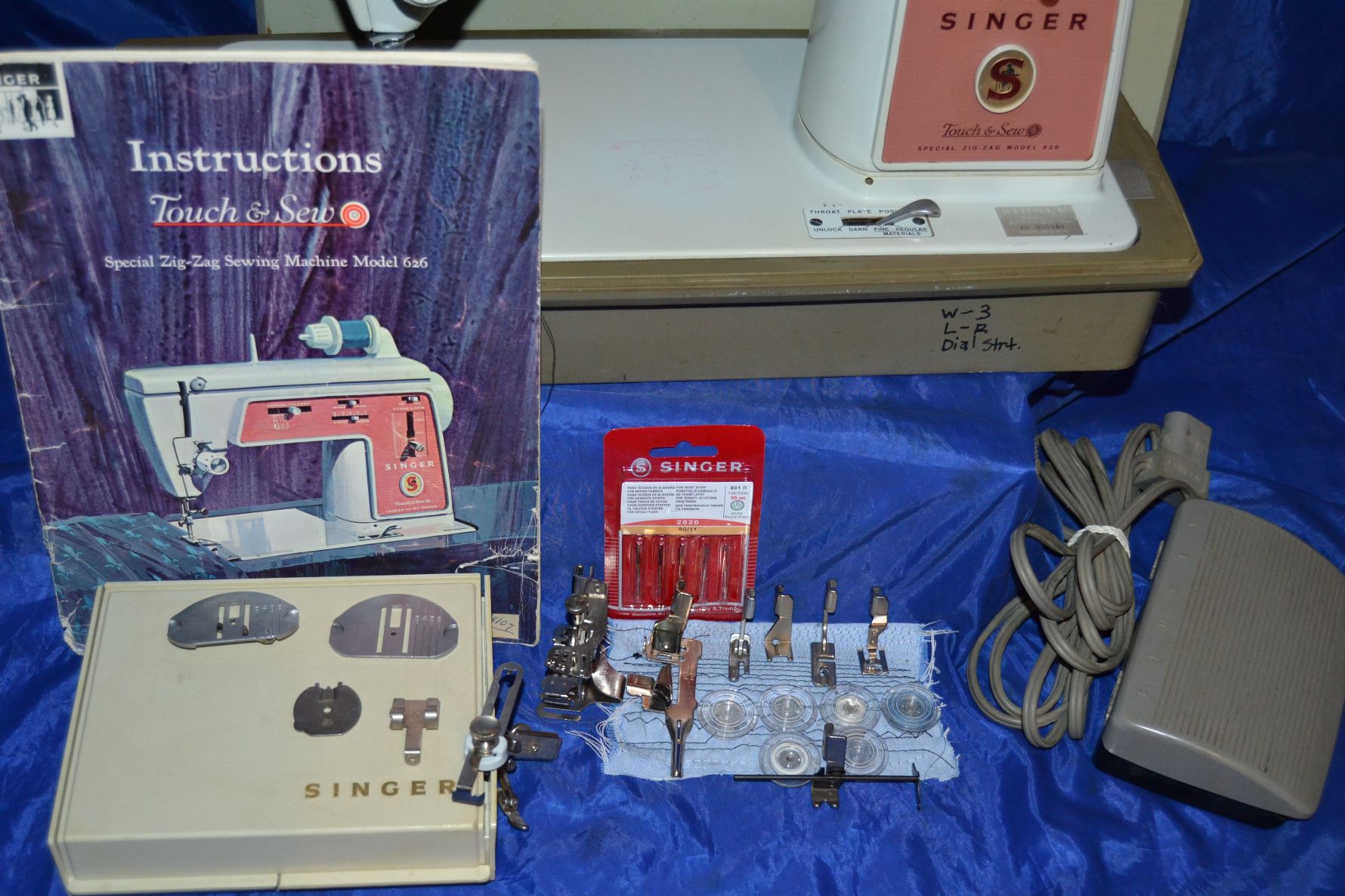 SINGER 625 TOUCH & SEW ZIGZAG SEWING MACHINE SERVICED READY TO SEW FOR SALE